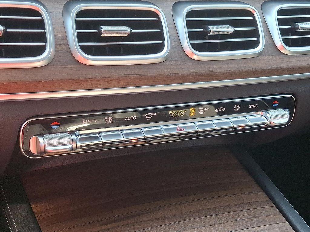 new 2025 Mercedes-Benz GLS 450 car, priced at $96,585