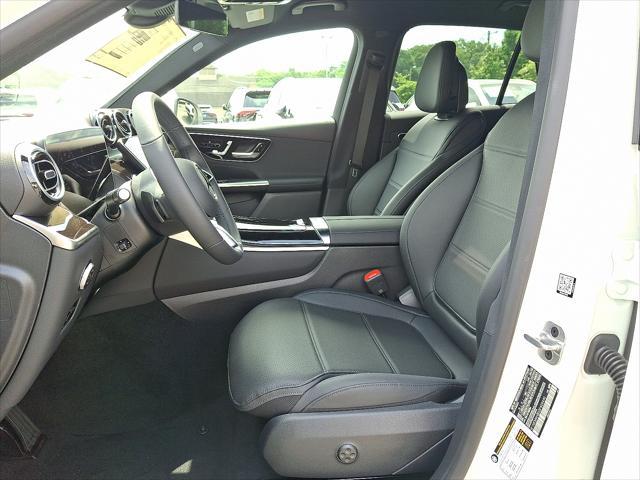 new 2025 Mercedes-Benz GLC 300 car, priced at $53,205