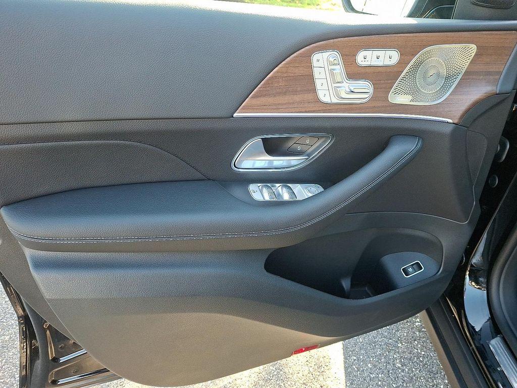 new 2026 Mercedes-Benz GLE 350 car, priced at $72,050