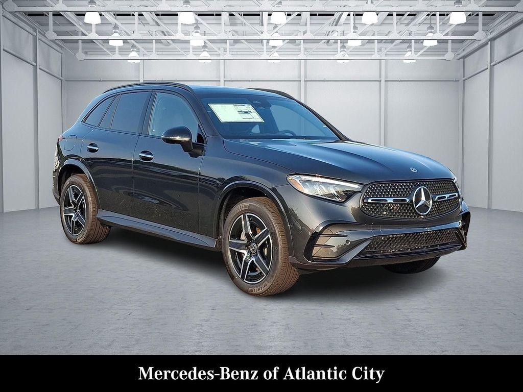 new 2025 Mercedes-Benz GLC 300 car, priced at $60,785