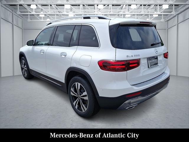 new 2025 Mercedes-Benz GLB 250 car, priced at $49,595