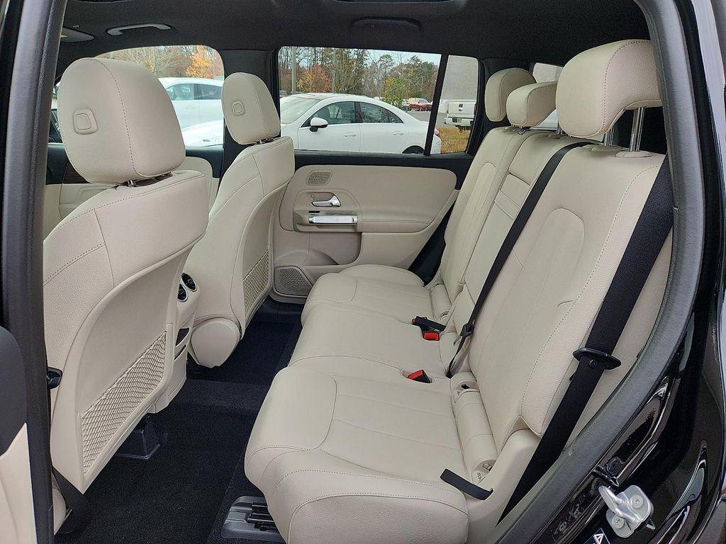 new 2026 Mercedes-Benz GLB 250 car, priced at $52,060