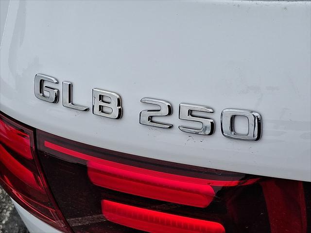 new 2025 Mercedes-Benz GLB 250 car, priced at $49,595