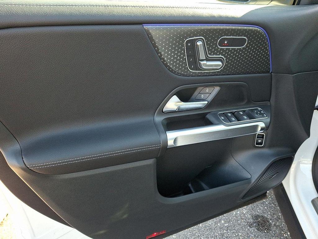 new 2026 Mercedes-Benz GLB 250 car, priced at $51,735