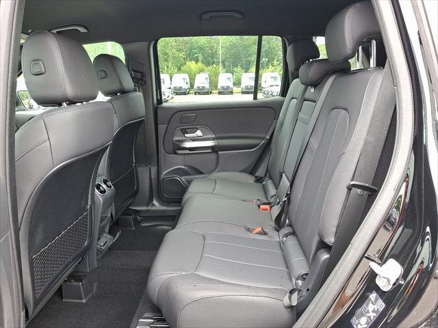 new 2025 Mercedes-Benz GLB 250 car, priced at $51,095