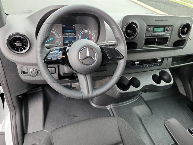 new 2024 Mercedes-Benz Sprinter 2500 car