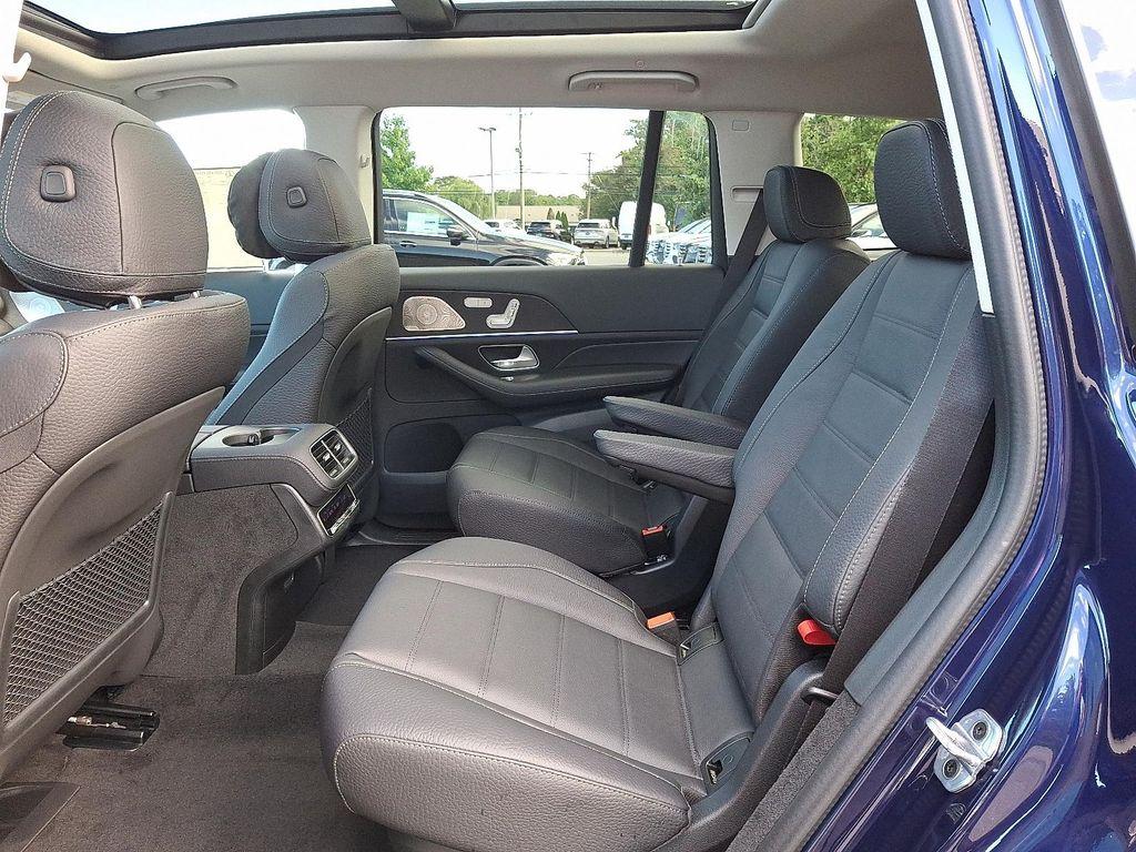 new 2026 Mercedes-Benz GLS 450 car, priced at $108,335