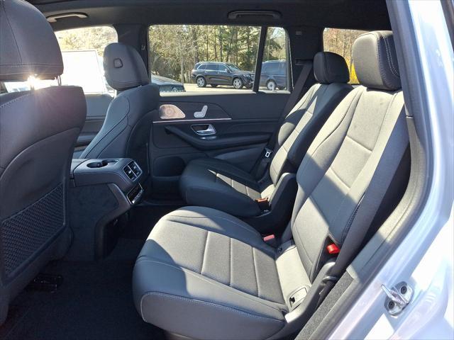 new 2025 Mercedes-Benz GLS 450 car, priced at $96,245