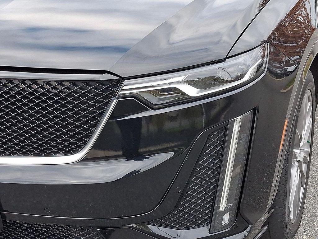 used 2021 Cadillac XT6 car, priced at $35,998