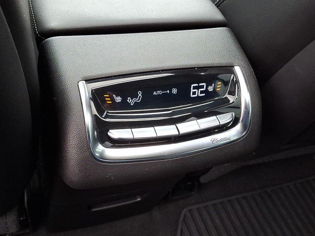 used 2021 Cadillac XT6 car, priced at $35,998