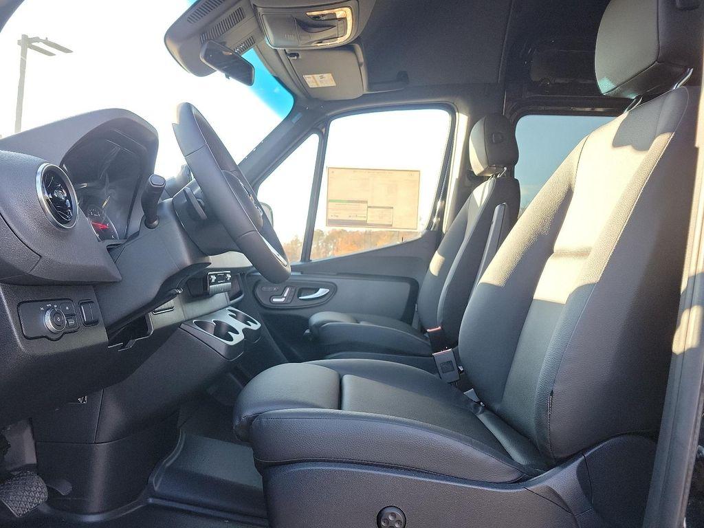used 2024 Mercedes-Benz Sprinter 2500 car, priced at $65,122