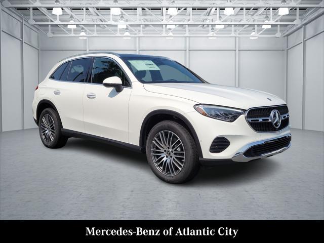 new 2024 Mercedes-Benz GLC 300 car, priced at $54,410