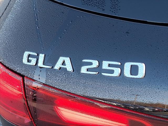 new 2025 Mercedes-Benz GLA 250 car, priced at $47,295