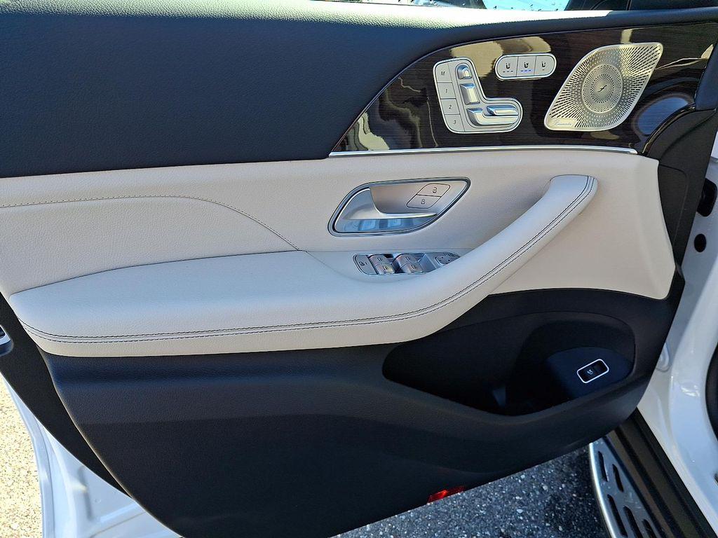 new 2026 Mercedes-Benz GLE 450 car, priced at $88,105