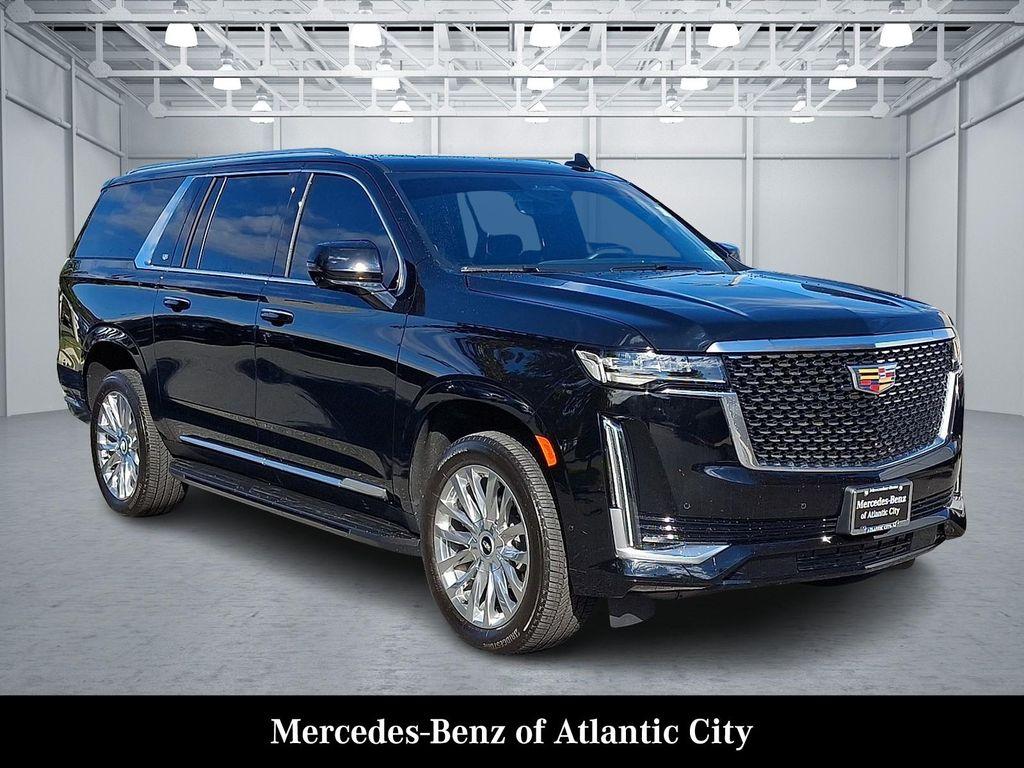 used 2023 Cadillac Escalade ESV car, priced at $71,794