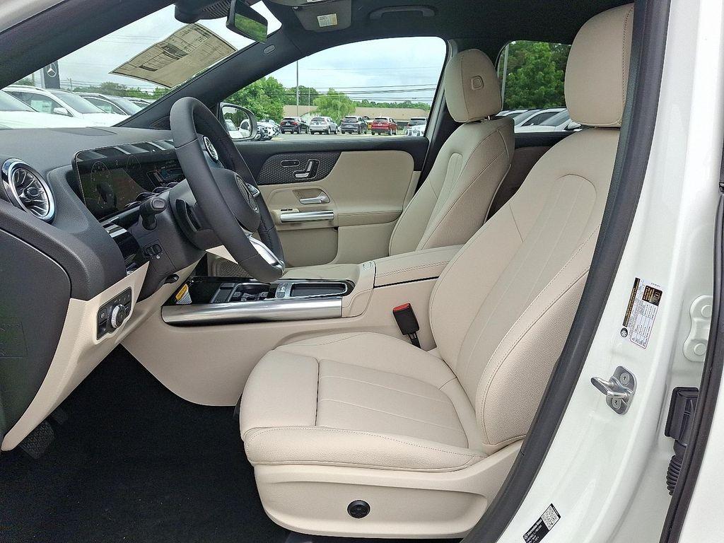new 2026 Mercedes-Benz GLA 250 car, priced at $47,785