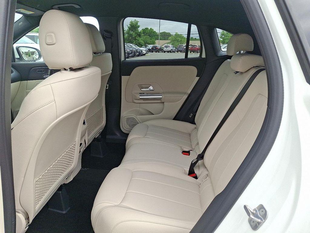 new 2026 Mercedes-Benz GLA 250 car, priced at $47,785