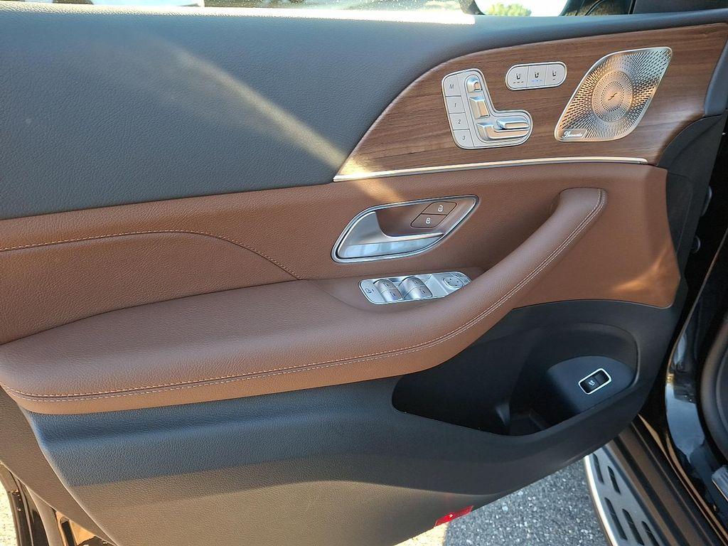 new 2026 Mercedes-Benz GLE 450 car, priced at $86,065