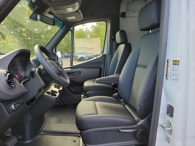 new 2025 Mercedes-Benz Sprinter 2500 car, priced at $58,812