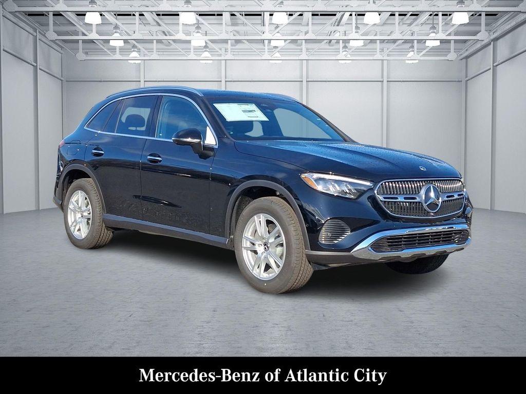 new 2025 Mercedes-Benz GLC 300 car, priced at $56,585