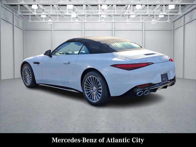 new 2025 Mercedes-Benz AMG SL 43 car, priced at $119,200