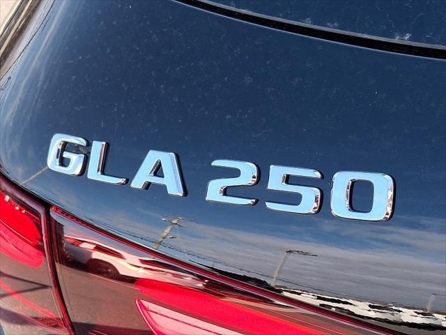 new 2025 Mercedes-Benz GLA 250 car, priced at $47,295