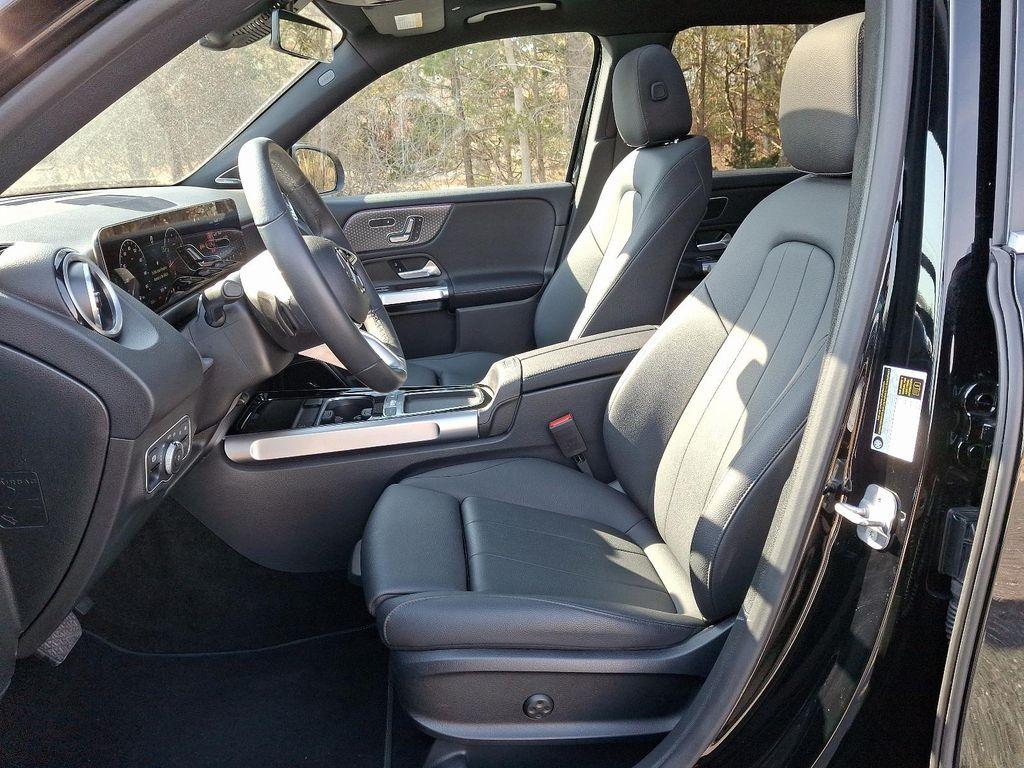 used 2024 Mercedes-Benz GLB 250 car, priced at $41,798