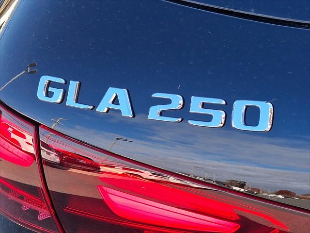 new 2025 Mercedes-Benz GLA 250 car, priced at $47,295