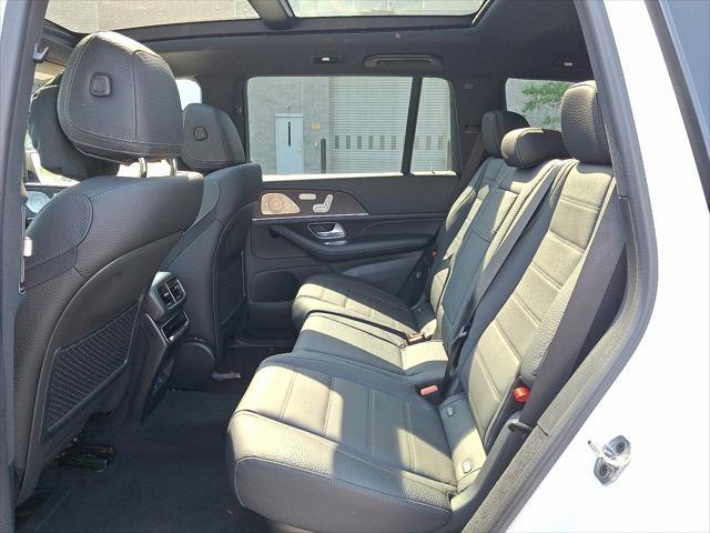 new 2025 Mercedes-Benz GLS 580 car, priced at $121,395