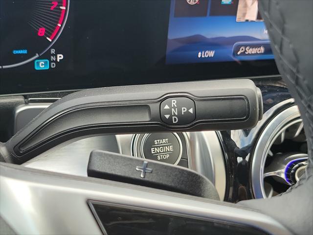 new 2024 Mercedes-Benz GLB 250 car