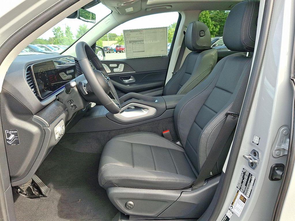 new 2026 Mercedes-Benz GLE 450 car, priced at $82,650