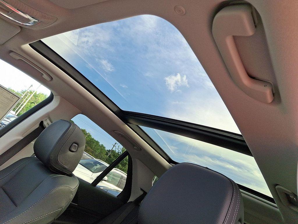 new 2026 Mercedes-Benz GLE 450 car, priced at $82,650