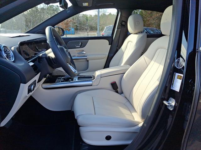 used 2025 Mercedes-Benz GLA 250 car, priced at $44,998