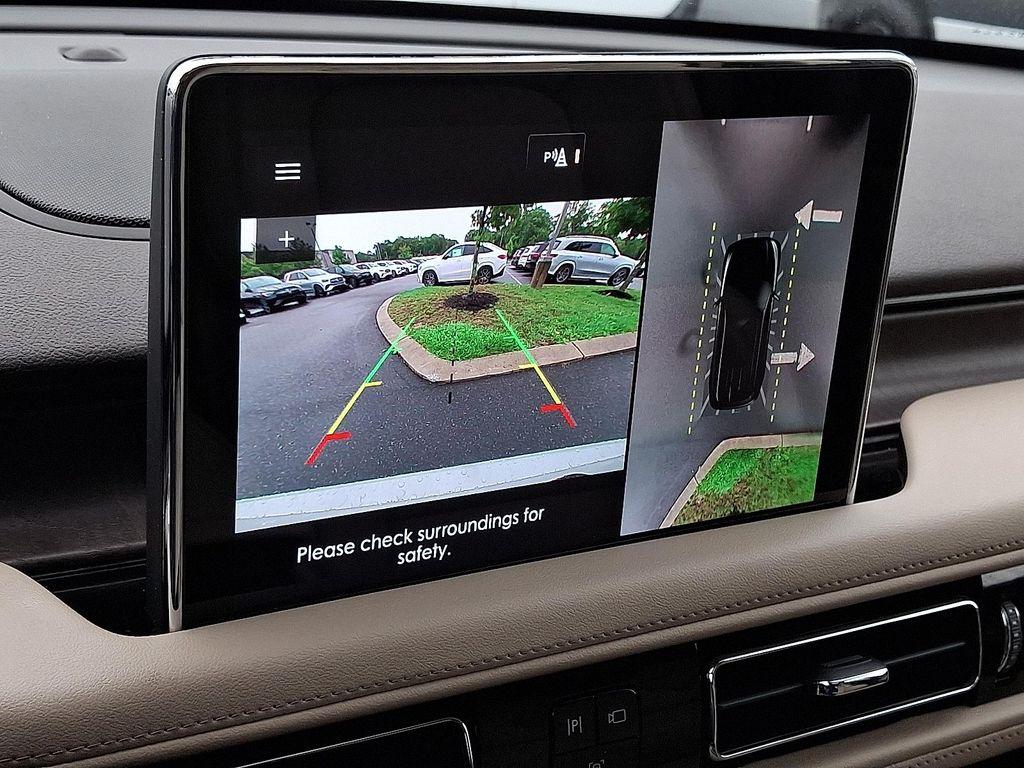 used 2023 Lincoln Aviator car, priced at $64,998