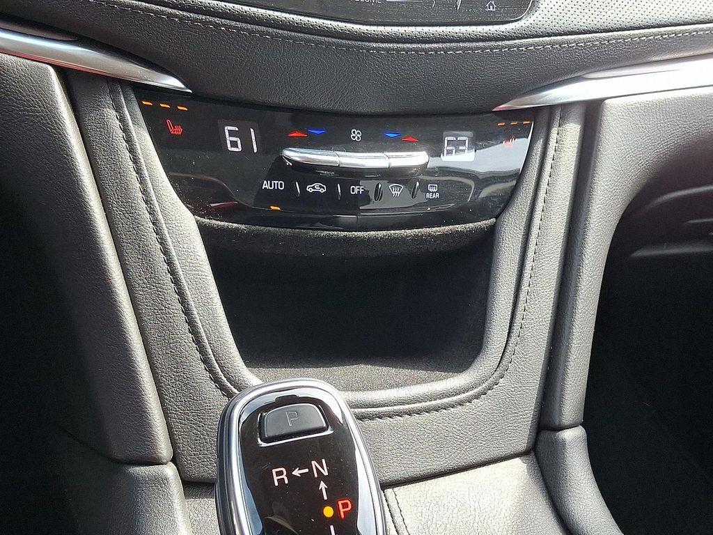 used 2019 Cadillac XT5 car, priced at $25,498