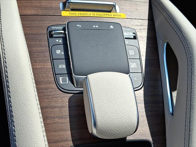 new 2025 Mercedes-Benz GLE 450 car, priced at $81,265
