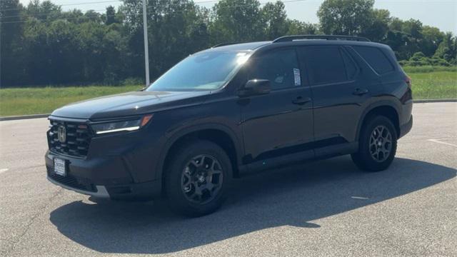 new 2025 Honda Pilot car, priced at $50,895
