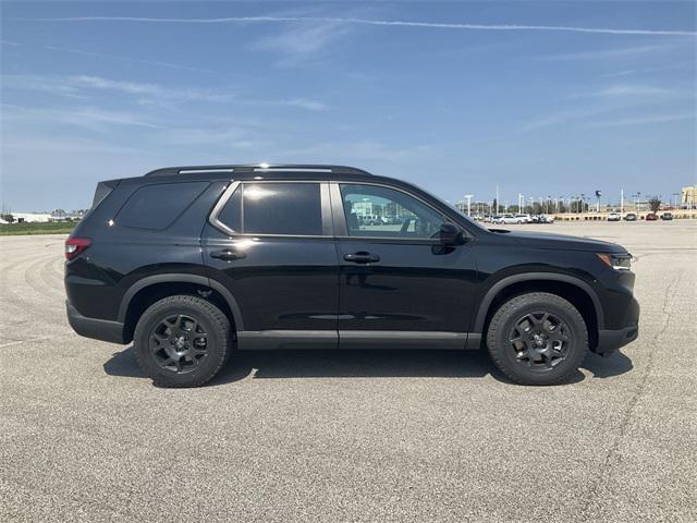 new 2025 Honda Pilot car, priced at $50,895
