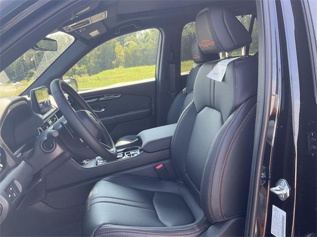 new 2025 Honda Pilot car, priced at $50,895