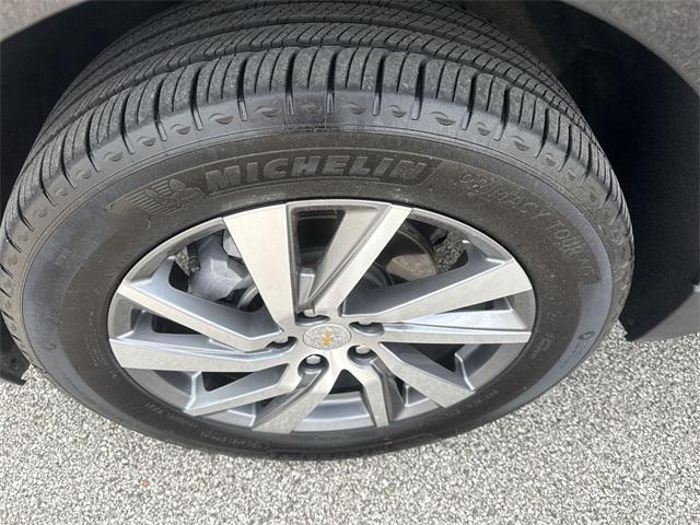 used 2023 Chevrolet Equinox car, priced at $28,477