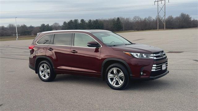 used 2019 Toyota Highlander car, priced at $28,977