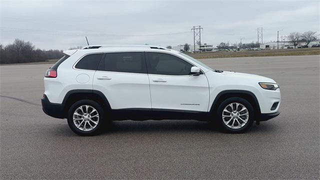 used 2019 Jeep Cherokee car, priced at $16,977