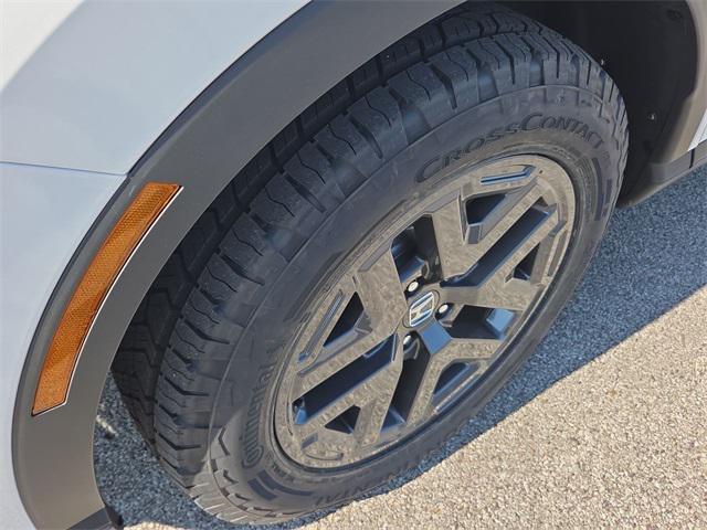 new 2026 Honda CR-V Hybrid car, priced at $40,705