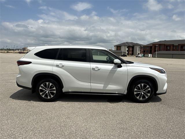 used 2024 Toyota Highlander car, priced at $45,977