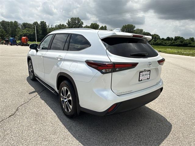 used 2024 Toyota Highlander car, priced at $45,977