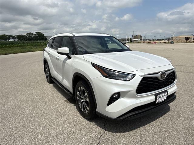 used 2024 Toyota Highlander car, priced at $45,977