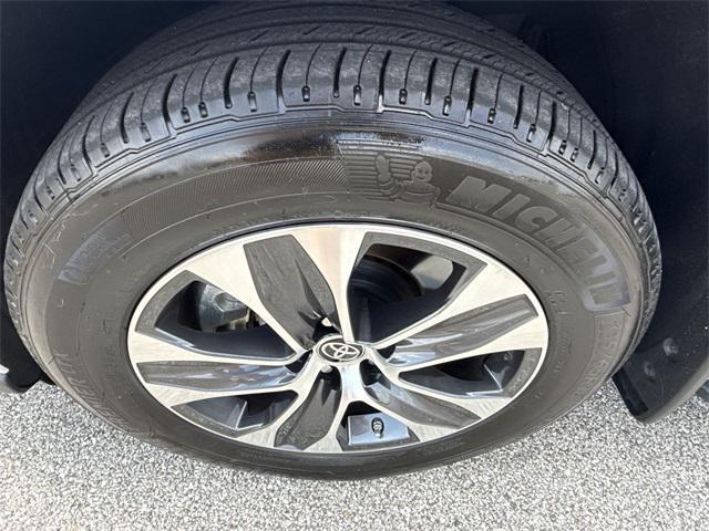 used 2024 Toyota Highlander car, priced at $45,977