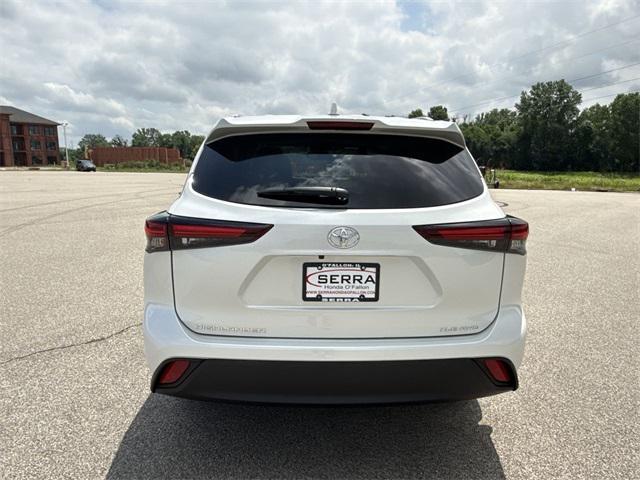 used 2024 Toyota Highlander car, priced at $45,977