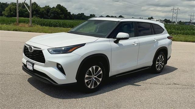 used 2024 Toyota Highlander car, priced at $45,977
