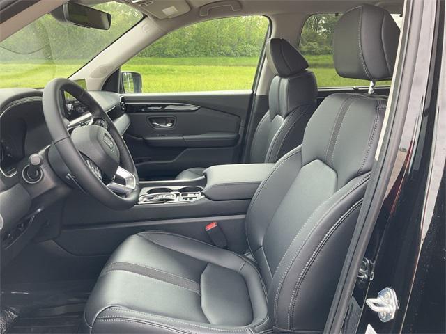 new 2025 Honda Pilot car, priced at $47,780